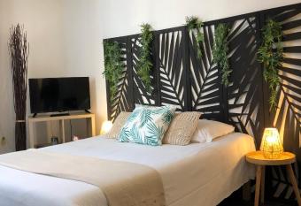 Equateur-centre Jaude has Balcony rooms