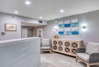 Edgar Hotel Martha's Vineyard, Ascend Hotel Collection has Balcony rooms