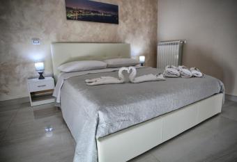 Luxury View Apartment allows 18 year olds to book a room