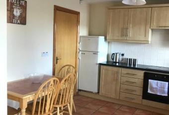 2a Ardaravan Square has Balcony rooms