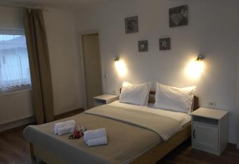 Top Style Villa has Balcony rooms