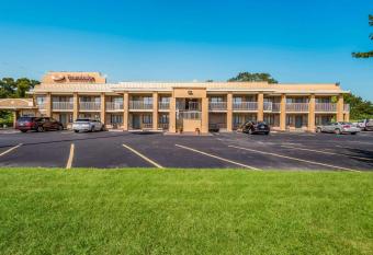Econo Lodge Kearney ~ Liberty has Smoking rooms