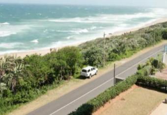 Coral Reef, 228 South Beach Road has Balcony rooms