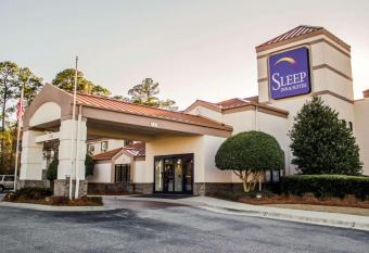 Sleep Inn and Suites Spring Lake - Fayetteville Near Fort Liberty allows 18 year olds to book a room