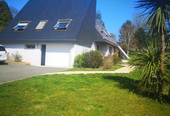 Joelle et Hans B&B allows 18 year olds to book a room