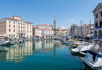 Studio Piran allows 18 year olds to book a room