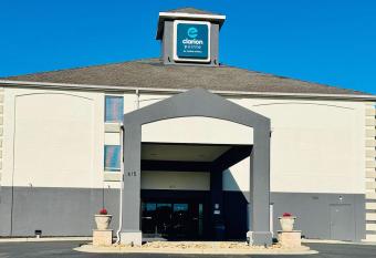 Clarion Pointe Albemarle allows 18 year olds to book a room