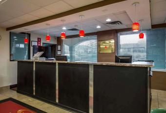 Econo Lodge Salisbury has Smoking rooms