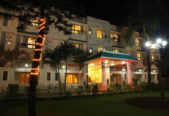 EKO STAY- CASA ROYALE VILLA has Balcony rooms