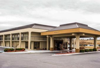 Quality Inn Roanoke near Lake Gaston has Smoking rooms
