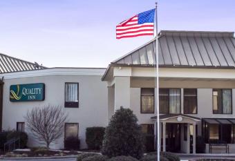 Quality Inn & Suites has Smoking rooms
