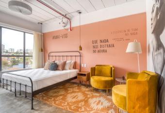 Selina Madalena Sao Paulo allows 18 year olds to book a room
