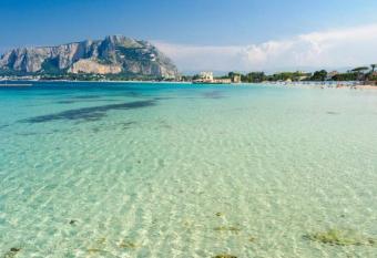 Giardini Tao daniele has Balcony rooms