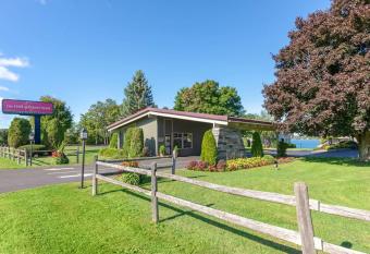 The Inn at Gran View Ogdensburg Ascend Hotel Collection has Balcony rooms