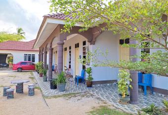 Desa Besut Inn has Balcony rooms
