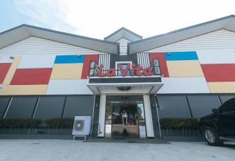 LaVita by RedDoorz allows 18 year olds to book a room