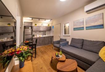 Deluxe One Bedroom Apartment by Stay Eilat - Lilit Street allows 18 year olds to book a room
