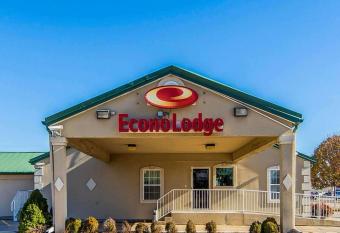 Econo Lodge Bartlesville Hwy 75 has Smoking rooms