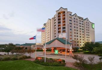Embassy Suites Dallas o DFW Airport North Outdoor World has Balcony rooms