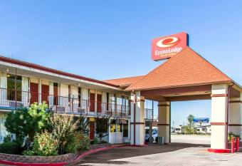 Econo Lodge Inn & Suites Near Bricktown has Smoking rooms