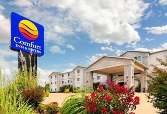 Comfort Inn and Suites Ponca City near Marland Mansion allows 18 year olds to book a room