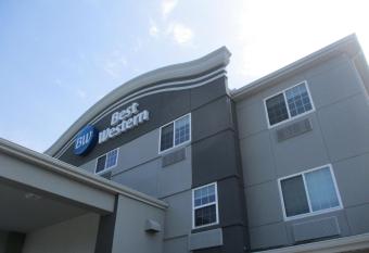 Best Western NSU Inn allows 18 year olds to book a room