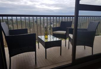 Appartement Touraine Vue sur la Vall  e du Cher has Balcony rooms