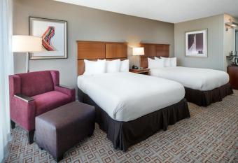 DoubleTree by Hilton Denver Tech Center has Balcony rooms