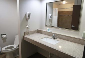 Hometowne Studios & Suites Washington allows 18 year olds to book a room