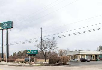 Quality Inn & Suites has Smoking rooms