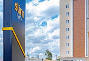 Slim Curitiba Jo  o Bettega by Slaviero Hot  is allows 18 year olds to book a room