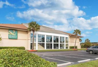 Quality Inn & Suites has Smoking/Balcony rooms