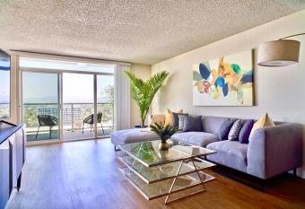 Penthouse Oasis With Panoramic Ocean View Venice & Marina has Balcony rooms