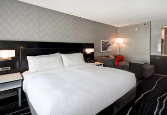 DoubleTree by Hilton Deadwood at Cadillac Jack's allows 18 year olds to book a room