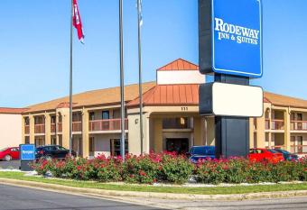 Rodeway Inn & Suites has Smoking rooms