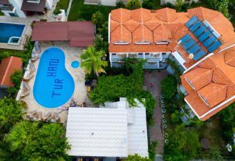 YENI DOGA HOTEL has Balcony rooms