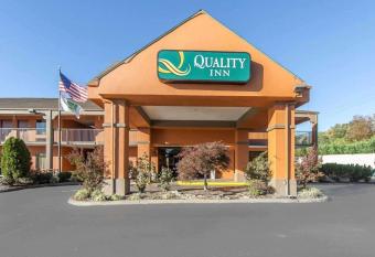 Quality Inn Downtown has Smoking/Balcony rooms