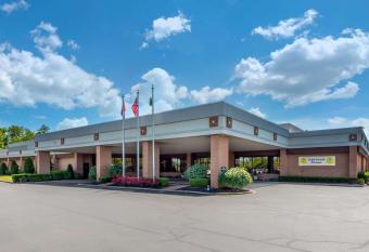 Quality Inn Exit 4 has Smoking rooms