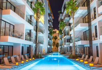 Surin Beach Residence has Balcony rooms