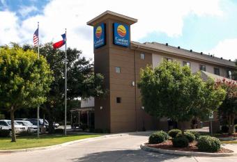 Comfort Inn & Suites allows 18 year olds to book a room