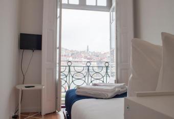 Panorama Apartments Ribeira Gaia has Balcony rooms