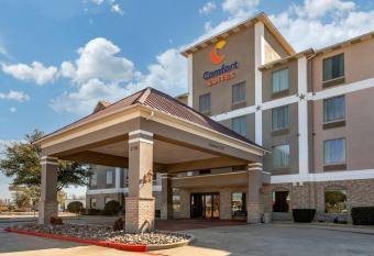 Comfort Suites Waco Near University Area allows 18 year olds to book a room