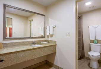 Motel 6 Winnie Tx has Smoking rooms