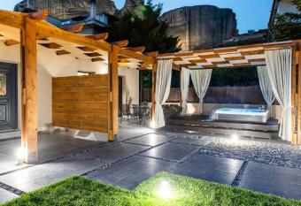 Meteora boutique villa A has Balcony rooms