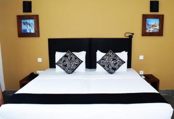 Nildiya Riverside Safari Hotel has Balcony rooms