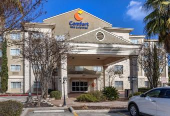 Comfort Inn & Suites Texas Hill Country allows 18 year olds to book a room