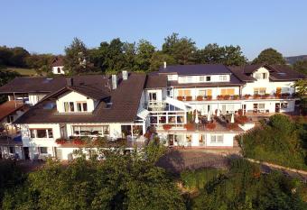 Pension Bergterrasse has Balcony rooms