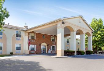 Quality Inn Stephens City-Winchester South allows 18 year olds to book a room