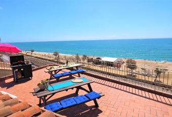 MARILU SEAVIEW & BEACH - apartment has Balcony rooms