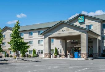 Quality Inn and Suites Sequim at Olympic National Park allows 18 year olds to book a room